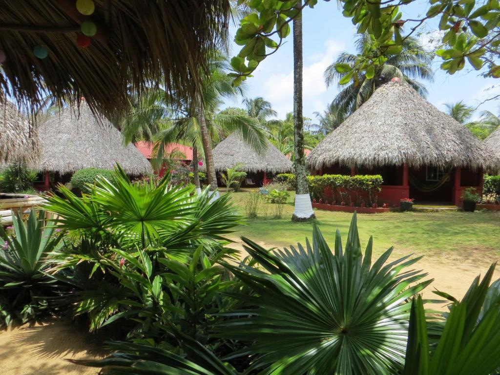 Paraiso Beach Hotel Brig Bay Exterior foto